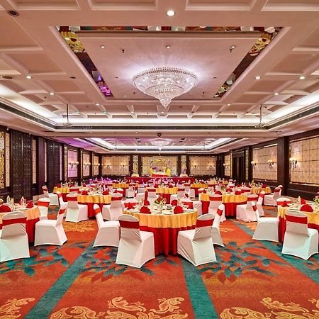 Mayfair Convention Bhuvanesvar Kültér fotó