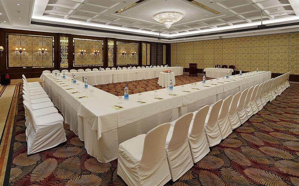 Mayfair Convention Bhuvanesvar Kültér fotó