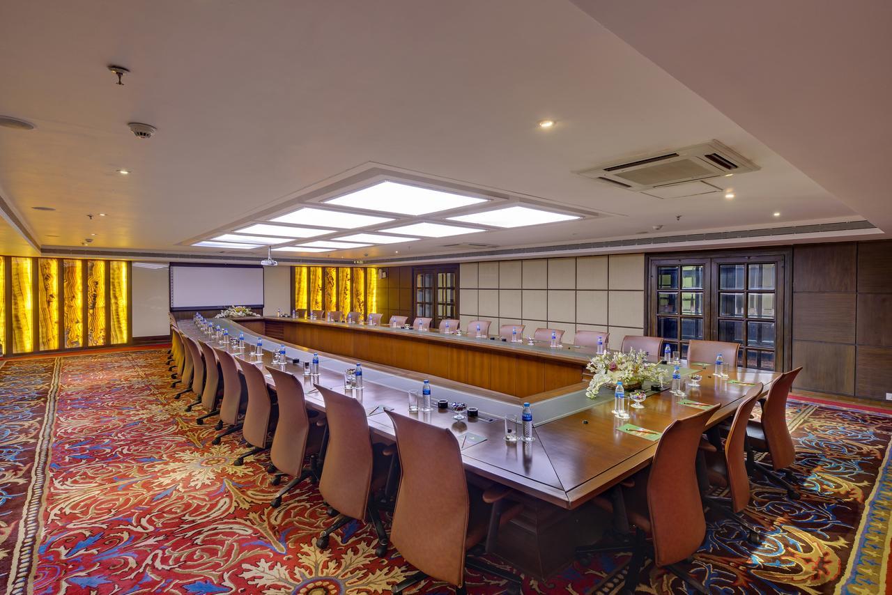 Mayfair Convention Bhuvanesvar Kültér fotó