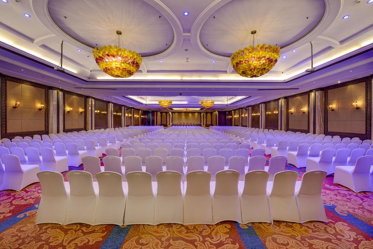 Mayfair Convention Bhuvanesvar Kültér fotó