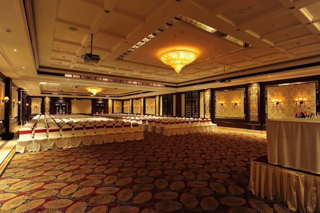 Mayfair Convention Bhuvanesvar Kültér fotó
