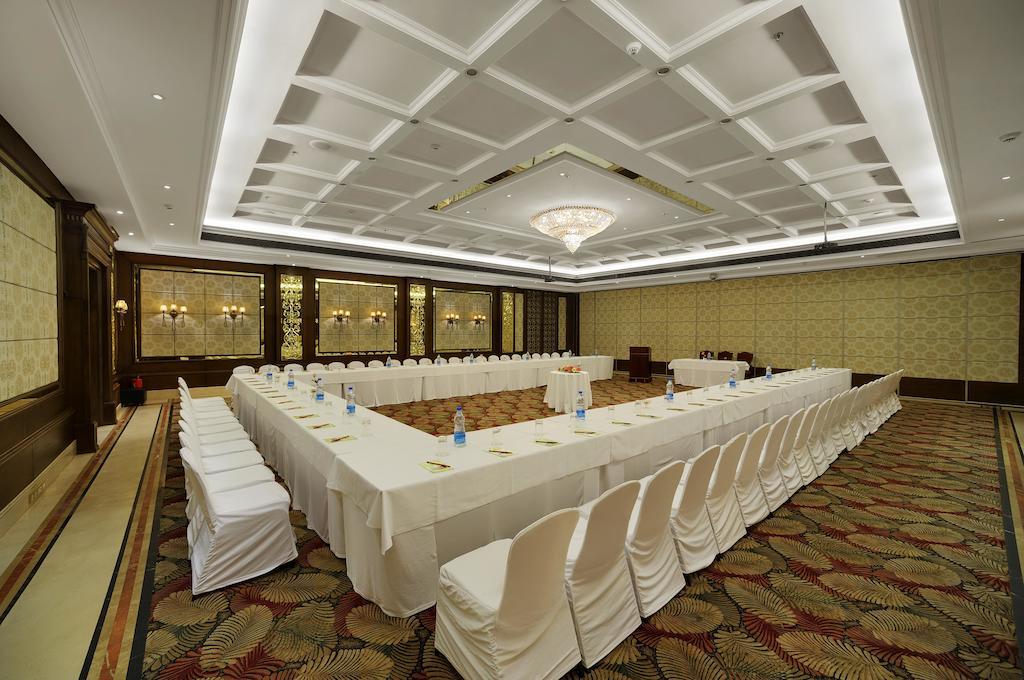 Mayfair Convention Bhuvanesvar Kültér fotó