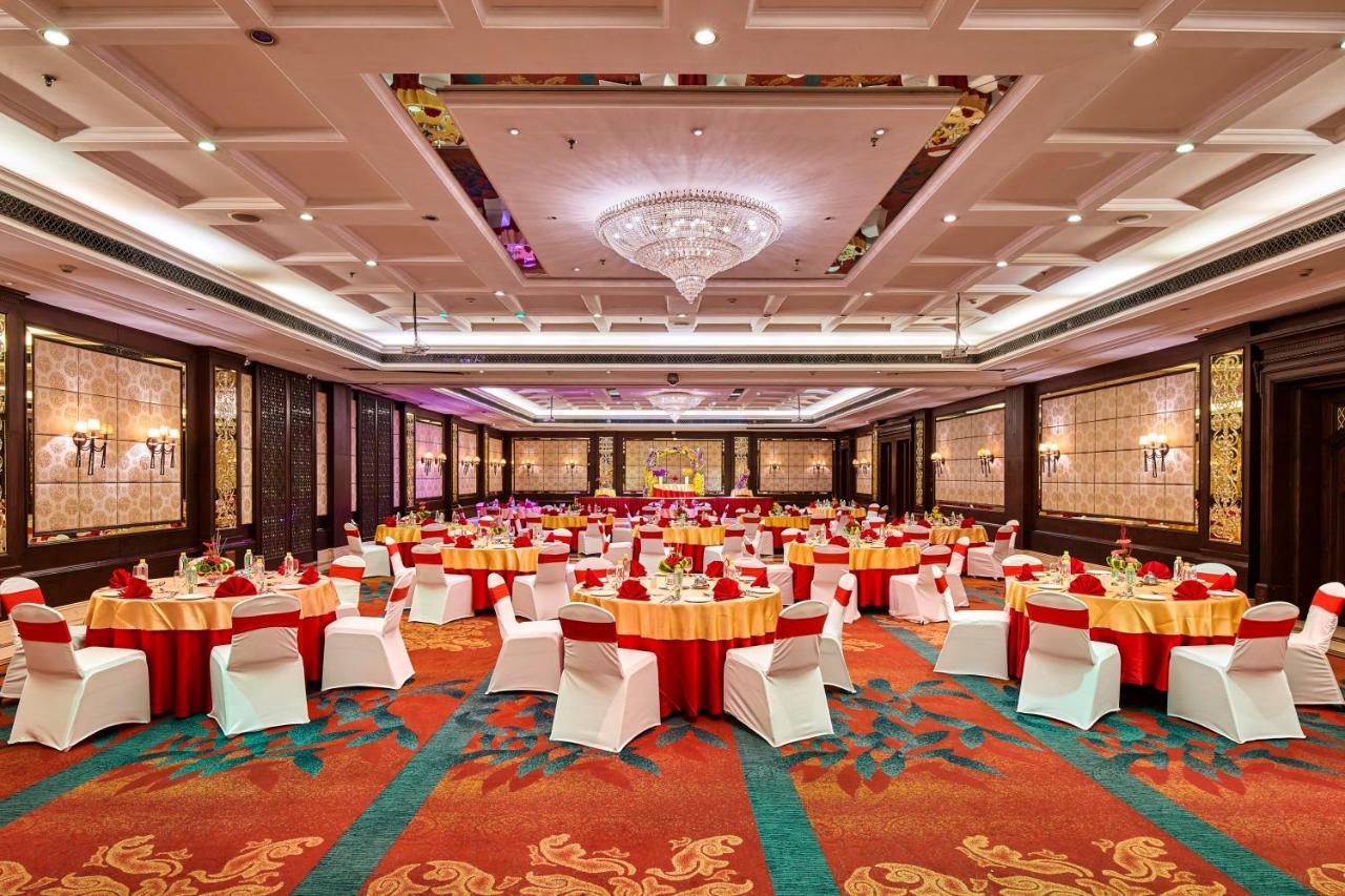 Mayfair Convention Bhuvanesvar Kültér fotó